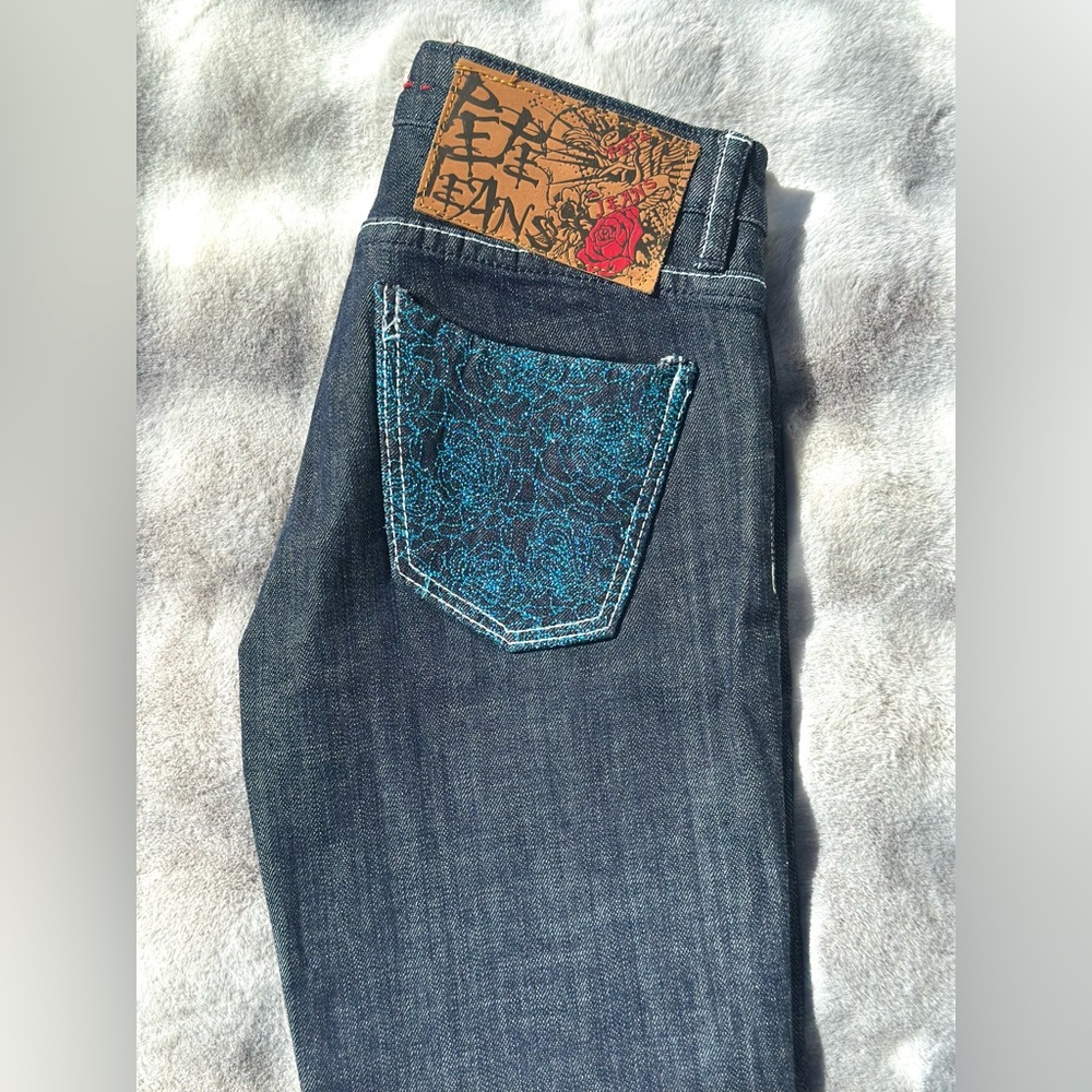 Vintage Y2K Pepe jeans | Lowrise dark wash denim with embroidery🦆